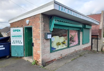 closed-former-florist-shop-property-in-heckmondwik-588793